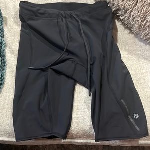 lulu biker shorts